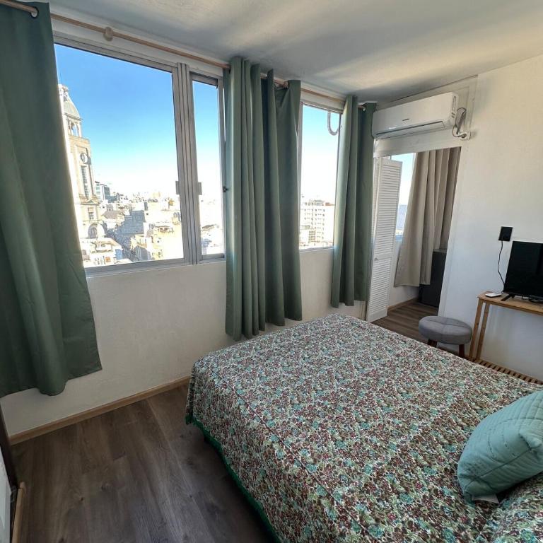 Old Town Apartment 7th Floor with Unique View - One-Bedroom Apartment - 10