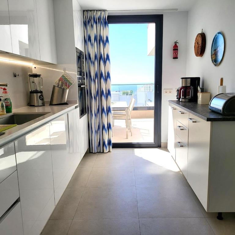 The blue apartment in Las Mesas, Estepona - Apartamento de 2 dormitorios con vistas al mar - 5