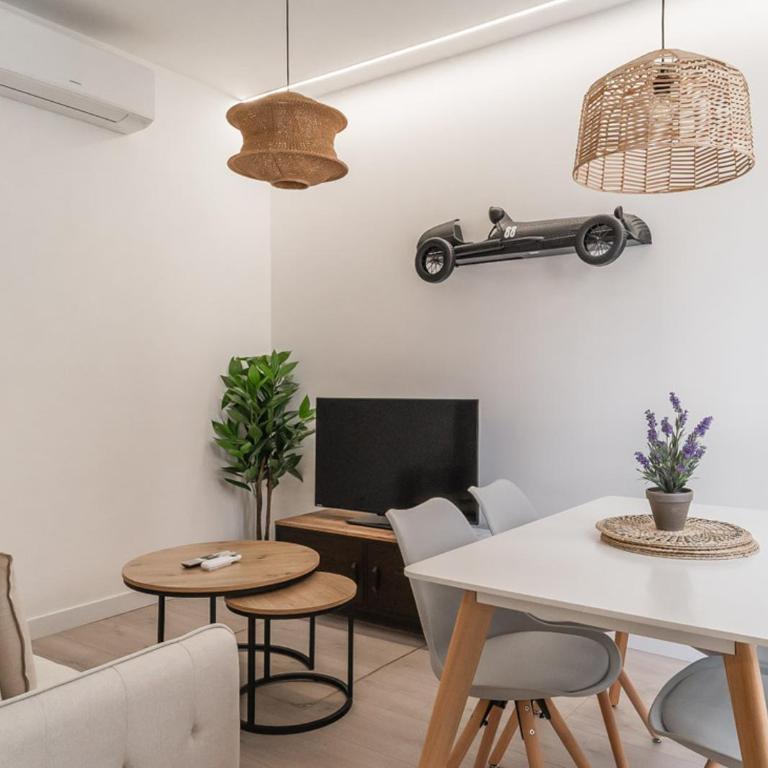 Comfortable charming - 2 Bdrs 2 Baths -Ventas - Two-Bedroom Apartment - 5