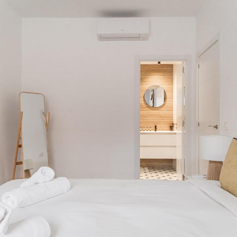 Comfortable charming - 2 Bdrs 2 Baths -Ventas - Two-Bedroom Apartment - 9
