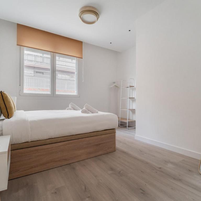 Comfortable charming - 2 Bdrs 2 Baths -Ventas - Two-Bedroom Apartment - 12