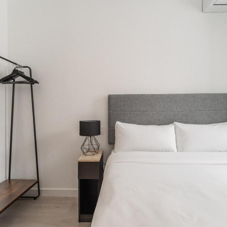 Comfortable charming - 2 Bdrs 2 Baths -Ventas - Two-Bedroom Apartment - 15