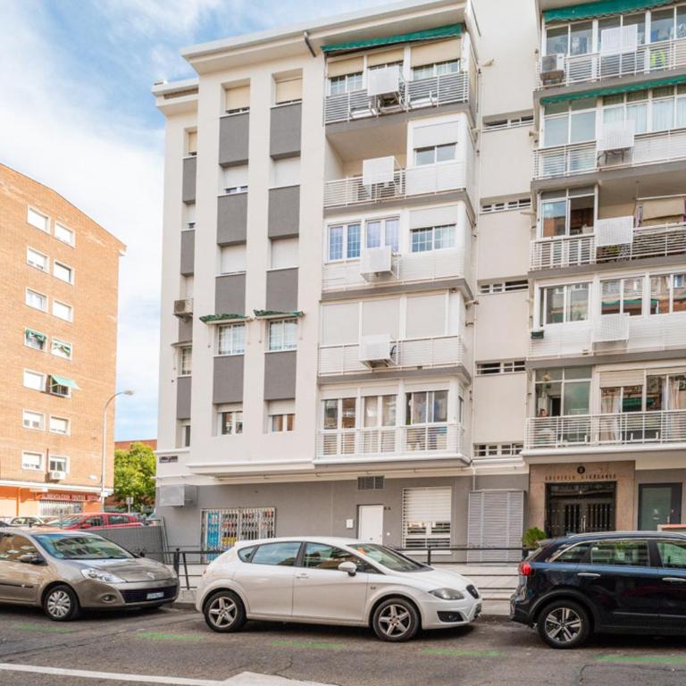 Comfortable charming - 2 Bdrs 2 Baths -Ventas - Two-Bedroom Apartment - 23
