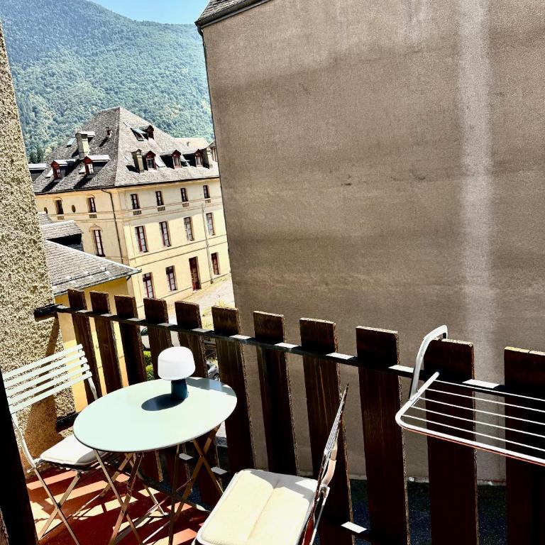 Studio 2 personnes parking balcon WIFI - One-Bedroom Apartment - 6