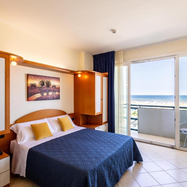 Hotel Palm Beach B&B SEA VIEW - Camera Superior Matrimoniale/Doppia con Letti Singoli con Vista Mare - 4