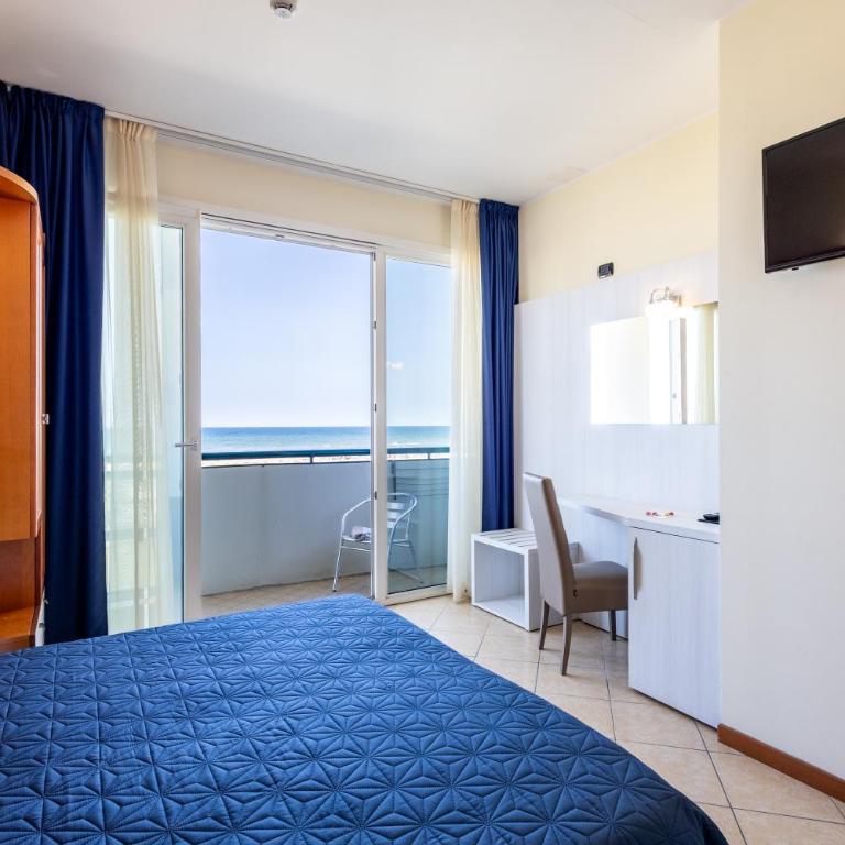 Hotel Palm Beach B&B SEA VIEW - Camera Superior Matrimoniale/Doppia con Letti Singoli con Vista Mare - 5