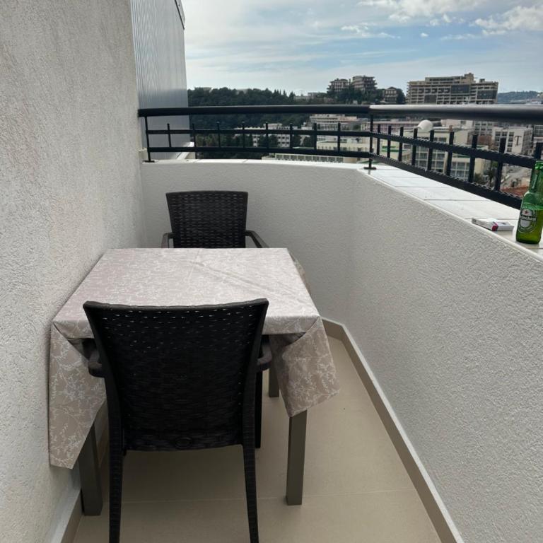 Apartman MONTE Sea BEČIĆI - One-Bedroom Apartment - 2