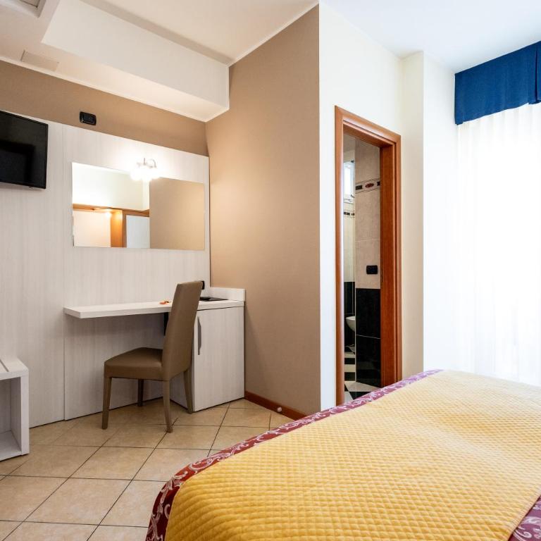 Hotel Palm Beach B&B SEA VIEW - Camera Matrimoniale/Doppia con Letti Singoli con Vista Mare Laterale - 7