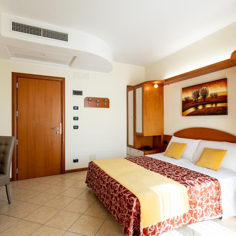 Hotel Palm Beach B&B SEA VIEW - Camera Standard Matrimoniale/Doppia con Letti Singoli con Balcone - 5