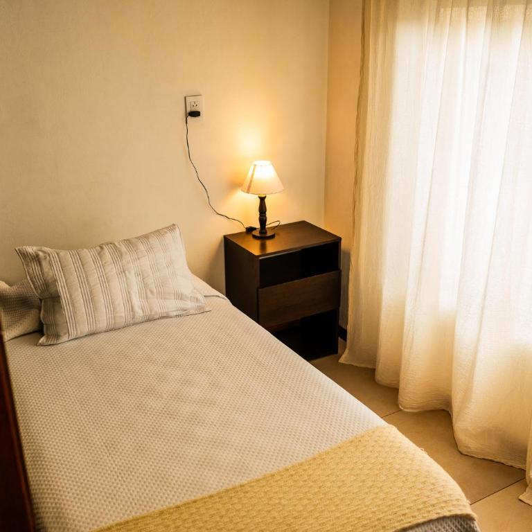 Casa tipo Estudio de concepto abierto, Centrica, Parrilla, Cochera Privada y Portón Eléctrico - Apartamento de 1 dormitorio - 13