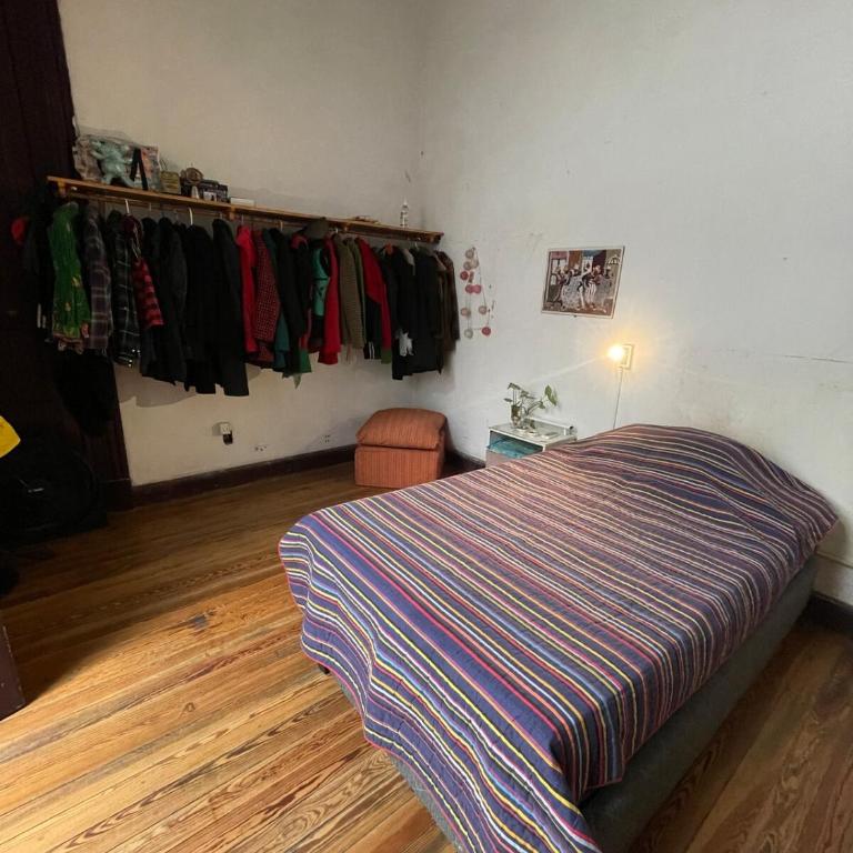 Very spacious house in Ciudad Vieja - One-Bedroom Apartment - 8