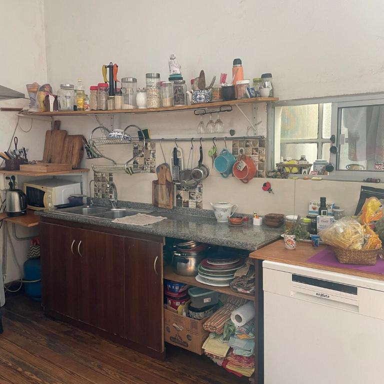 Very spacious house in Ciudad Vieja - One-Bedroom Apartment - 13