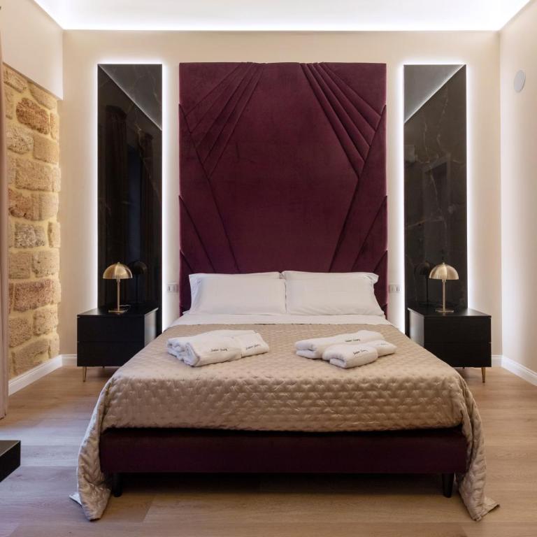Isidoro Luxury Suites - Deluxe Double Room with Bath - 2