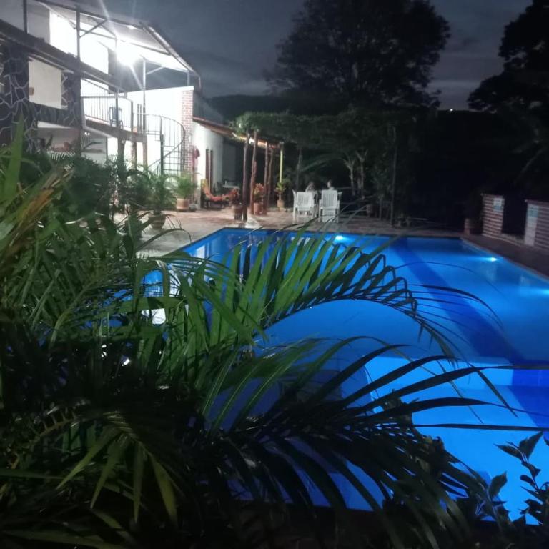 Curitagua Hotel Campestre - Habitación Familiar con baño privado - 5