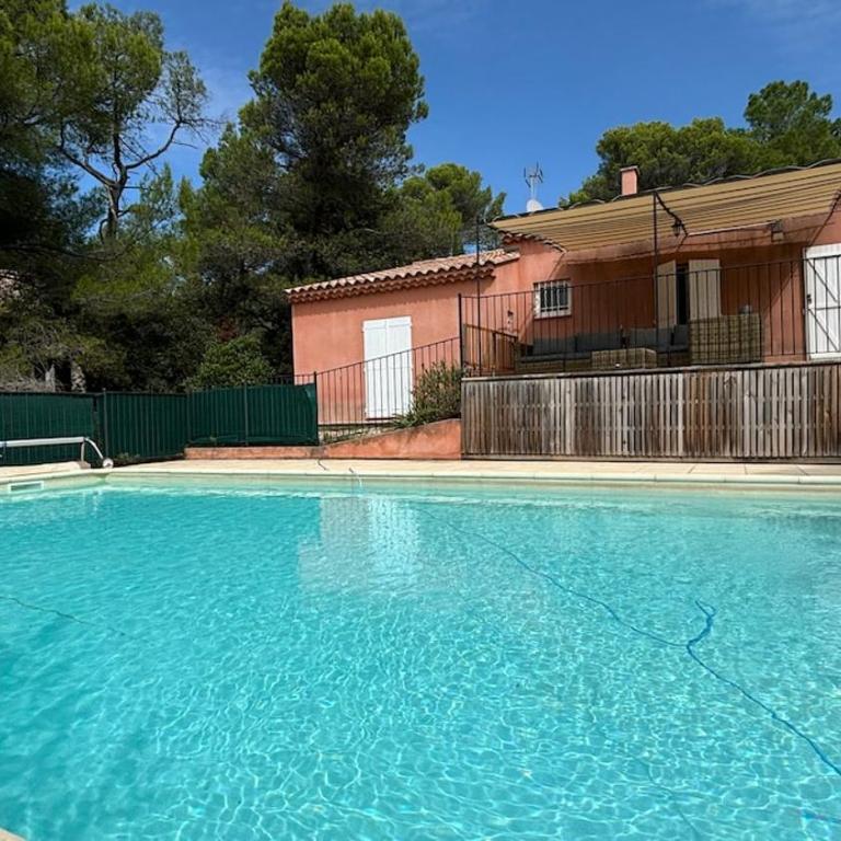 Jolie maison avec piscine , proche du centre de Bédoin - Maison 5 Chambres - 11