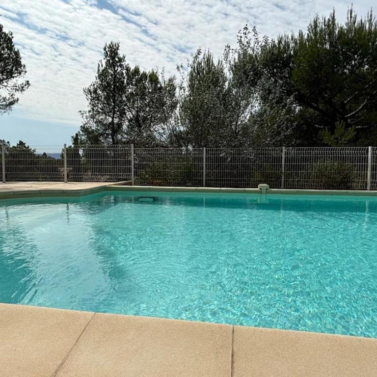 Jolie maison avec piscine , proche du centre de Bédoin - Maison 5 Chambres - 12
