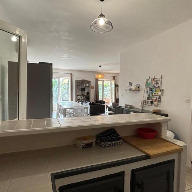 Jolie maison avec piscine , proche du centre de Bédoin - Maison 5 Chambres - 21