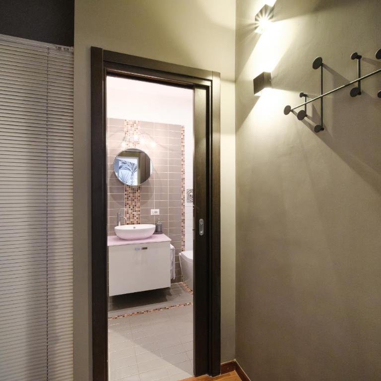 Elinor's Little Refuge BuddyRent - One-Bedroom Apartment - 9