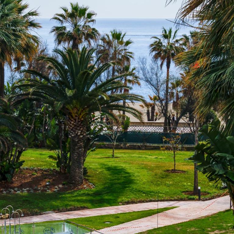MARBELLA BANUS SUITES - Playa Rocio Beachfront Residential - Apartamento de 3 dormitorios con balcón - 13
