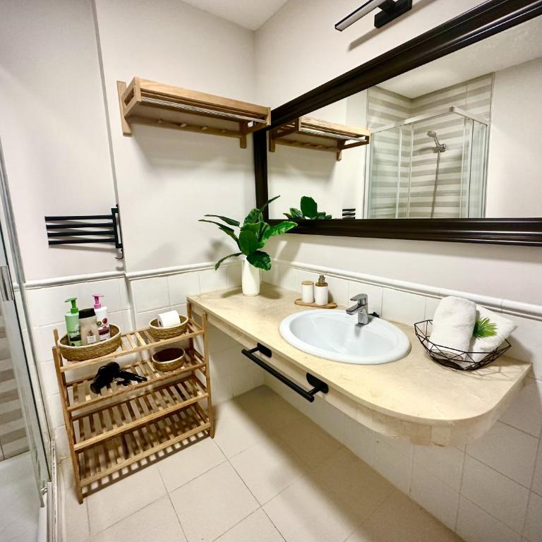 Verano Eterno Balcon del Mar by Deihu Experiences - Apartamento de 1 dormitorio con vistas a la piscina - 7