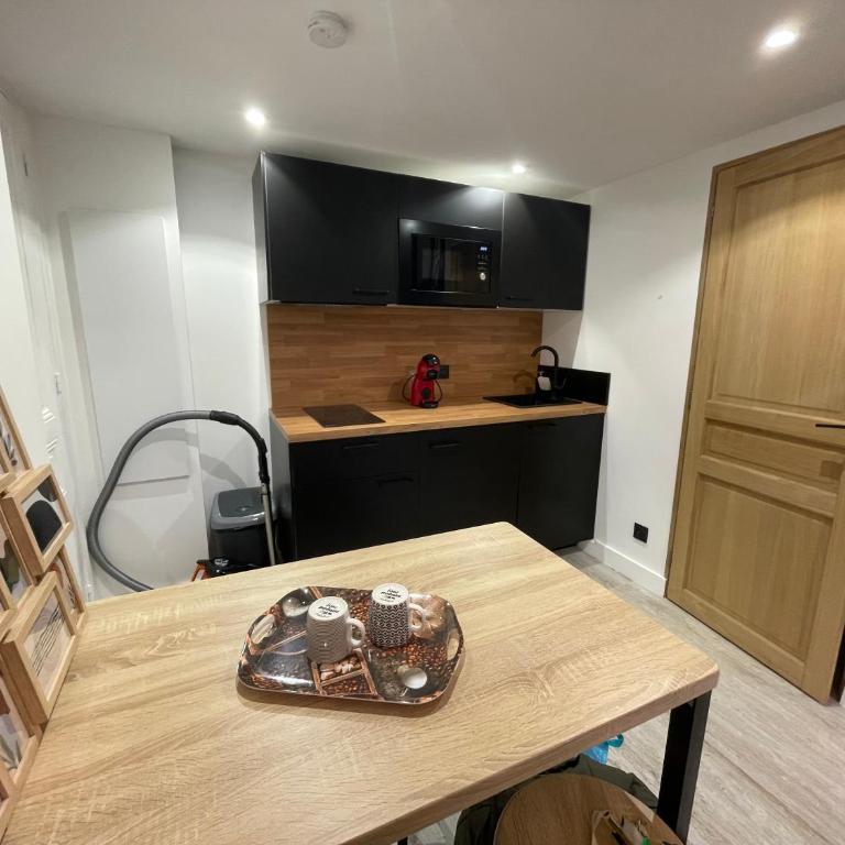 Pasteur, Antibes centre, calme et rénové - Appartement 1 Chambre - 39