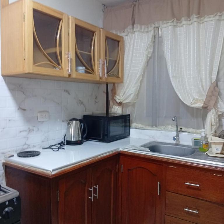 Adel 2 Ovalo Larco Departamento - One-Bedroom Apartment - 19