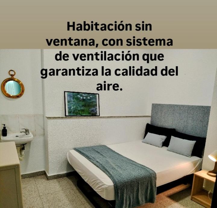 Alexa Host Vallecas - Habitación Doble con baño compartido - 3