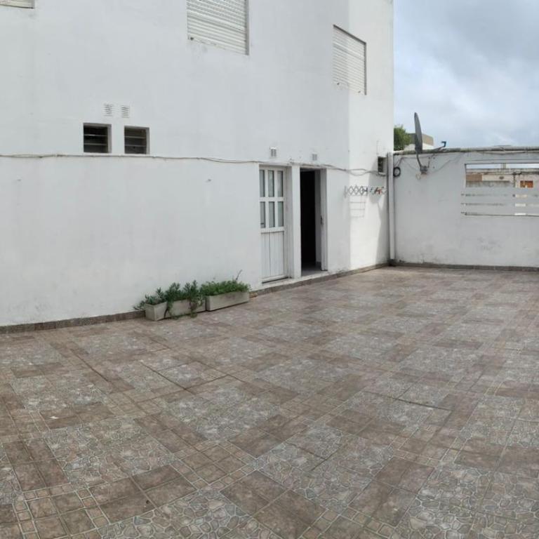 DUPLEX PARA 5 PERSONAS PASOS DEL MAR Y DE LA PEATONAl - Apartamento de 2 dormitorios - 2