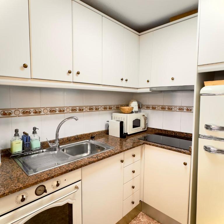 Cozy 2 bedroom apartment near Los Locos Beach - Apartamento de 2 dormitorios - 3
