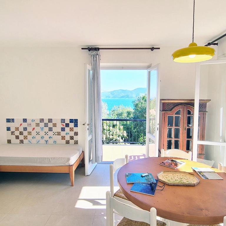 Residence Capobianco - Appartamento Deluxe con 2 Camere da Letto e Balcone - 5