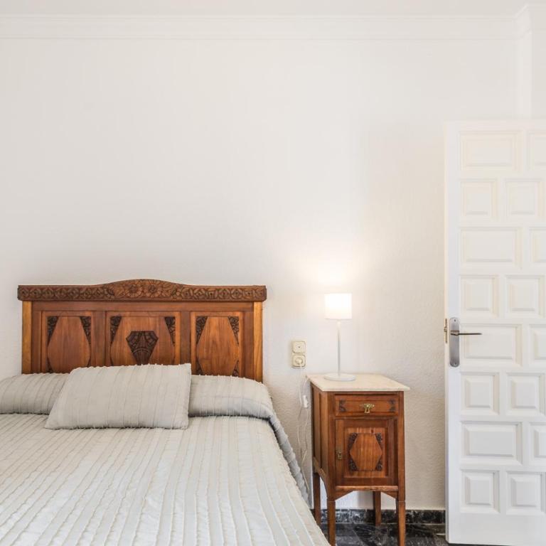 CHALET CON PISCINAS Y VISTAS DE ENSUEÑO - Casa de 5 dormitorios - 69
