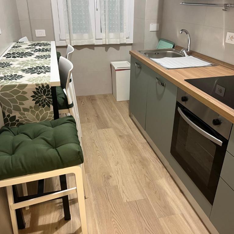 Living Aurelia - San Pietro - Appartamento con 2 Camere da Letto e Balcone - 25