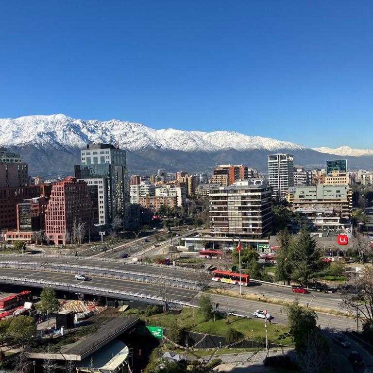 Perfect stay in Las Condes with parking - One-Bedroom Apartment - 1