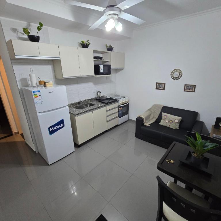 Departamento con Pileta en Pleno Centro - One-Bedroom Apartment - 1