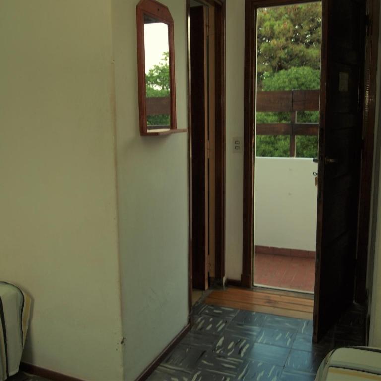 LalomitaGesell - Twin Room with Private Bathroom - 3