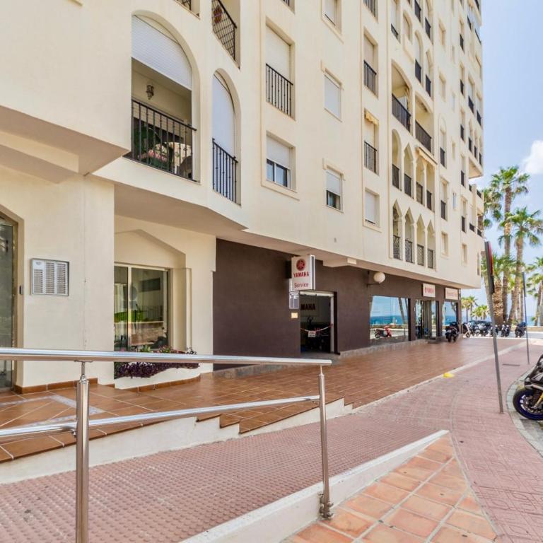 APARTAMENTO EN LA PLAYA CON VISTAS DE ENSUEÑO - Apartamento - 23