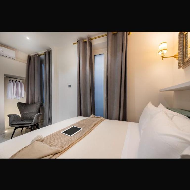 Daphne Suites - Camera Matrimoniale Deluxe - 12