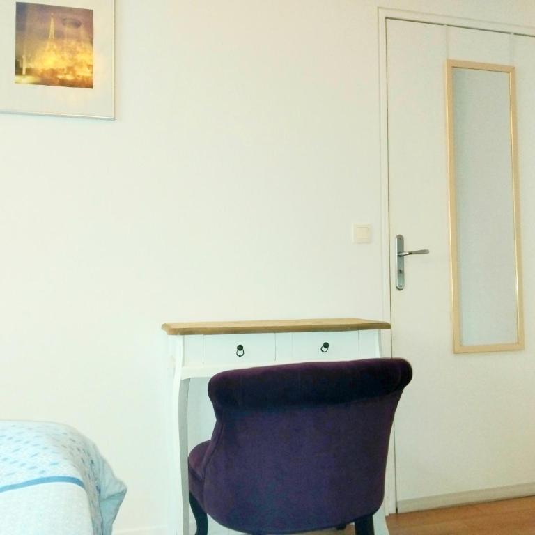 Apt au calme, 2-3 chambres, Sauna, 2 parkings, bus sur place - Appartement avec Vue et Balcon - 12