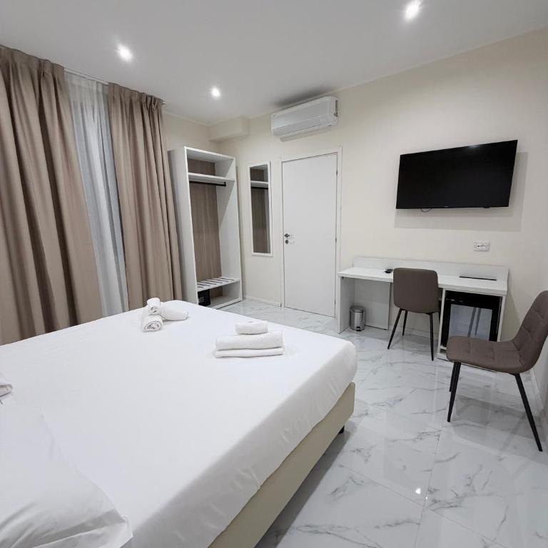 Hotel Margot - Suite con Vasca Idromassaggio - 3