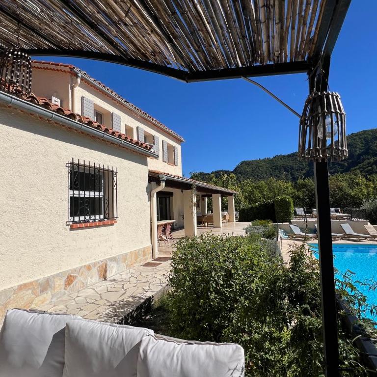 Côte 'd Azur - BEAUTIFUL VILLA WITH PRIVATE POOL - Villa - 27