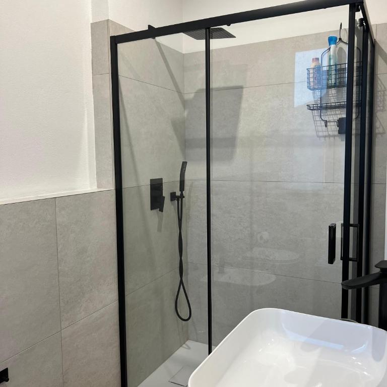 White Noise Como - Private Room - Double Room with Private Bathroom - 16
