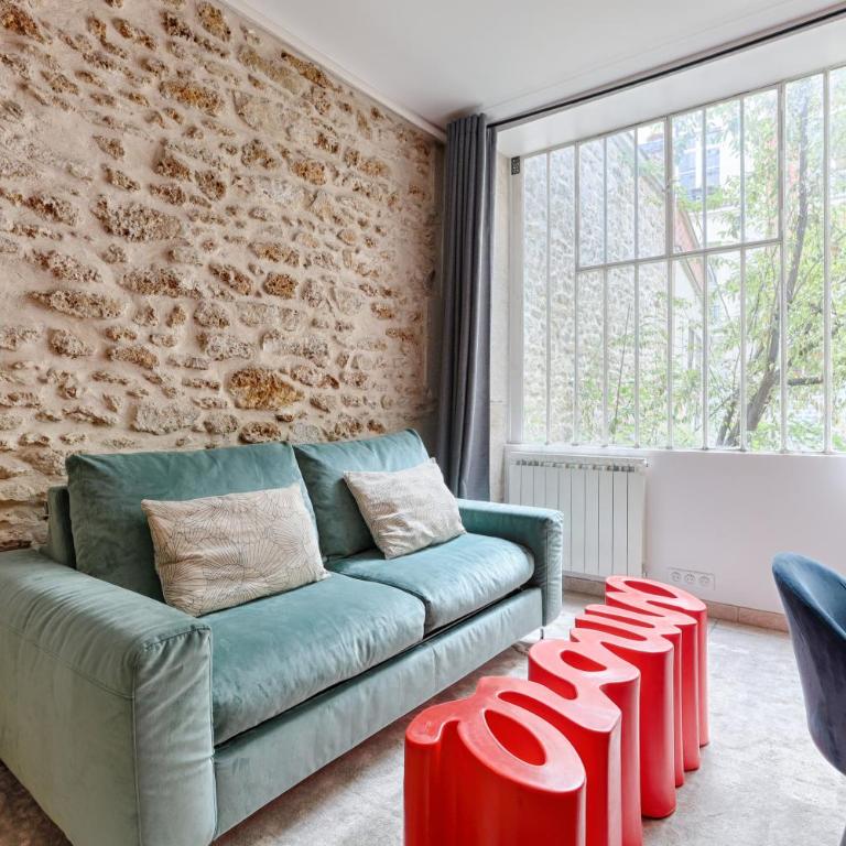 MyKeypers - Authentic Deluxe 2BR Flat - Rue Montorgueil - Three-Bedroom Apartment - 1