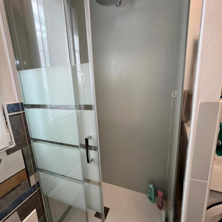 La casa di Robi - Appartamento con 2 Camere da Letto - 13