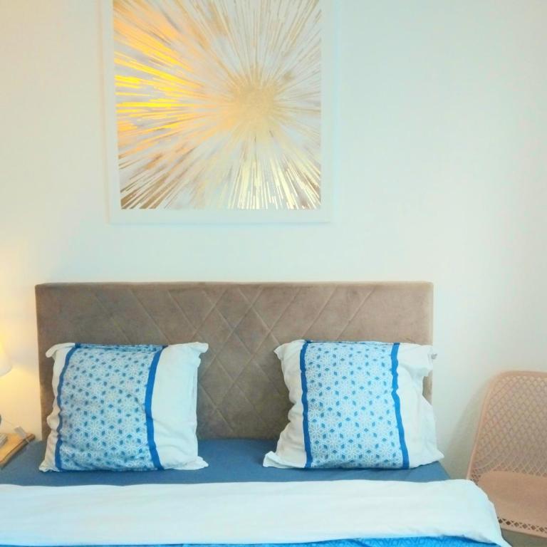 Apt au calme, 2-3 chambres, Sauna, 2 parkings, bus sur place - Appartement avec Vue et Balcon - 11
