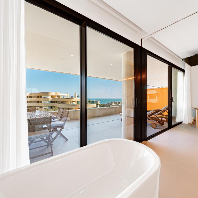 Modern apartment in prestigious el Higueron - Apartamento de 2 dormitorios con terraza y vistas al mar - 9