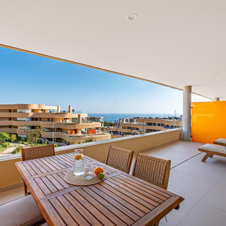 Modern apartment in prestigious el Higueron - Apartamento de 2 dormitorios con terraza y vistas al mar - 18