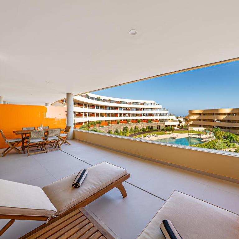 Modern apartment in prestigious el Higueron - Apartamento de 2 dormitorios con terraza y vistas al mar - 15