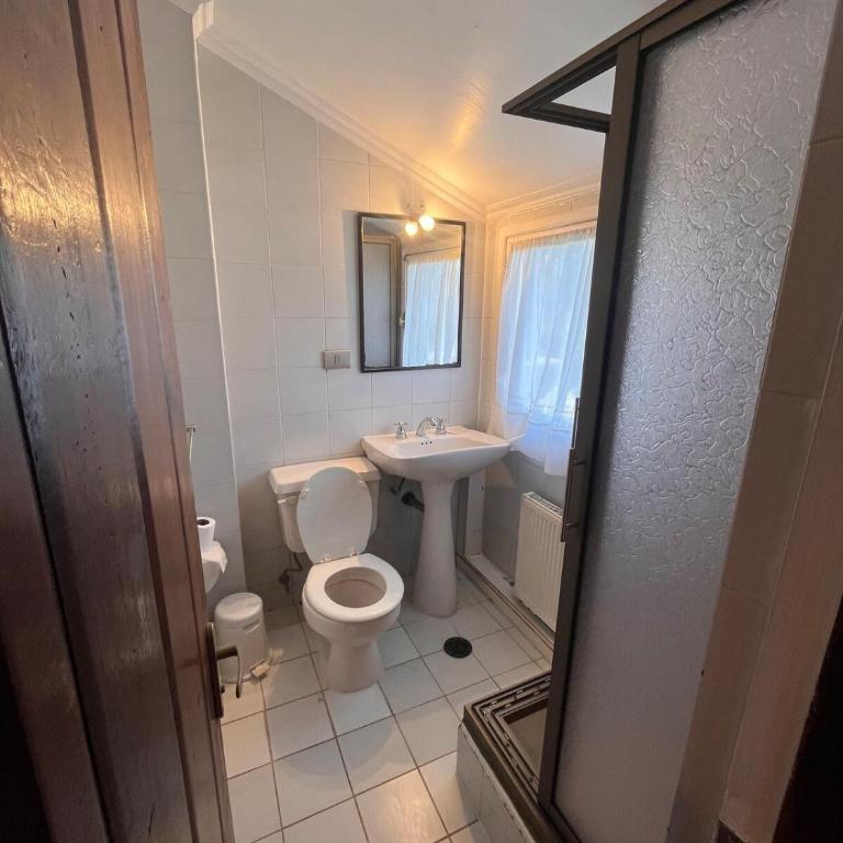 Casona IslaNegra - Five-Bedroom House - 11