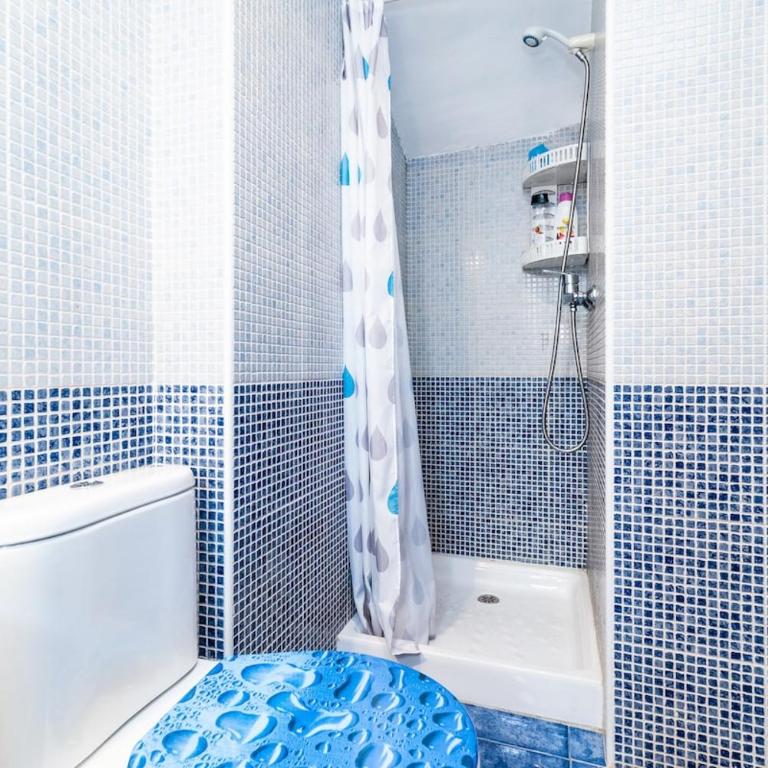 Granada capital next to Albaicín, free parking - Three-Bedroom Apartment - 51