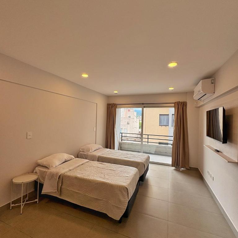 Studio confortable con wifi, balcón y ubicación top - One-Bedroom Apartment - 5